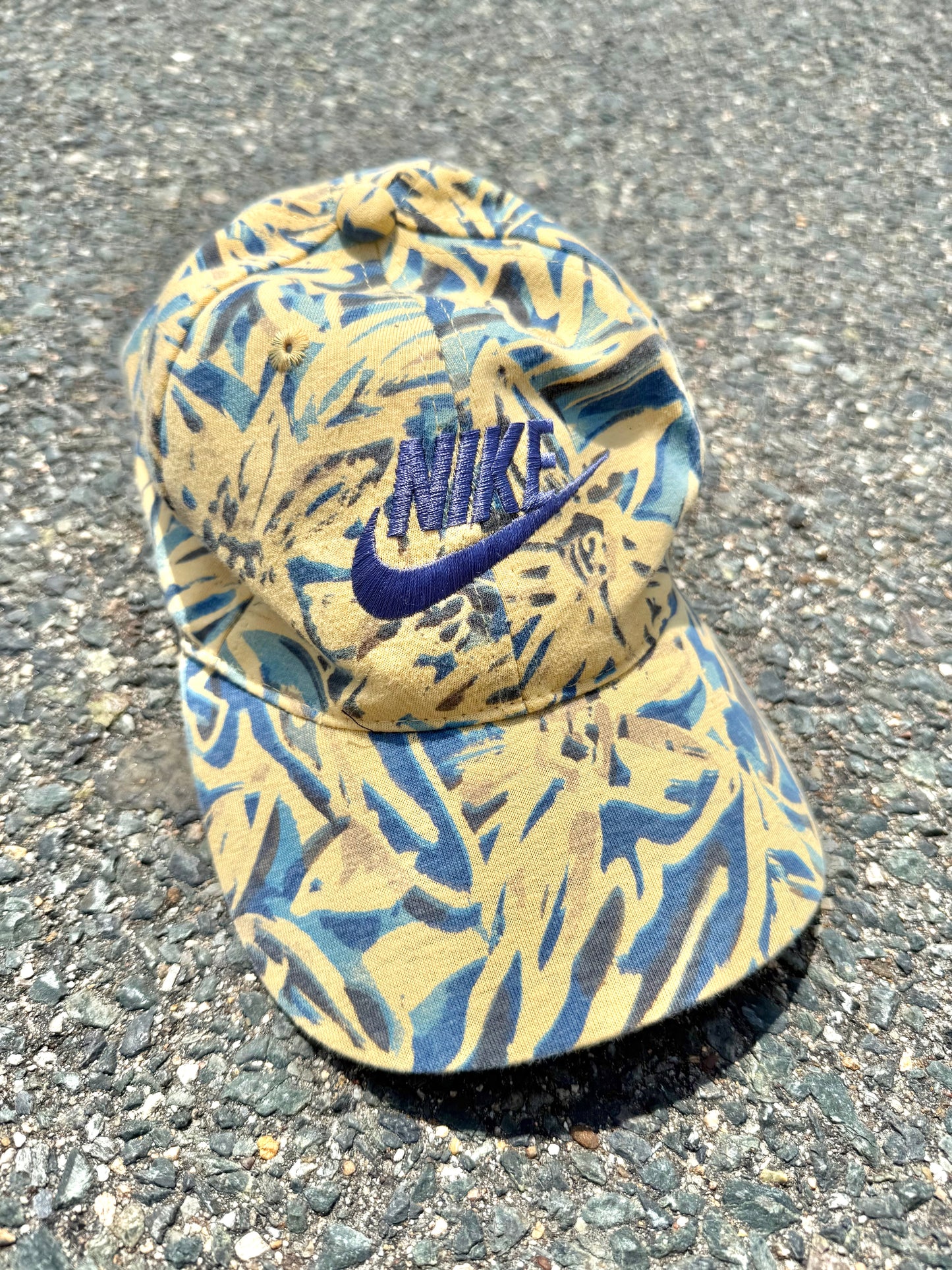 Vintage Nike Big Swoosh Logo Retro 90's Crazy Floral All Over Print Dad Hat Cap