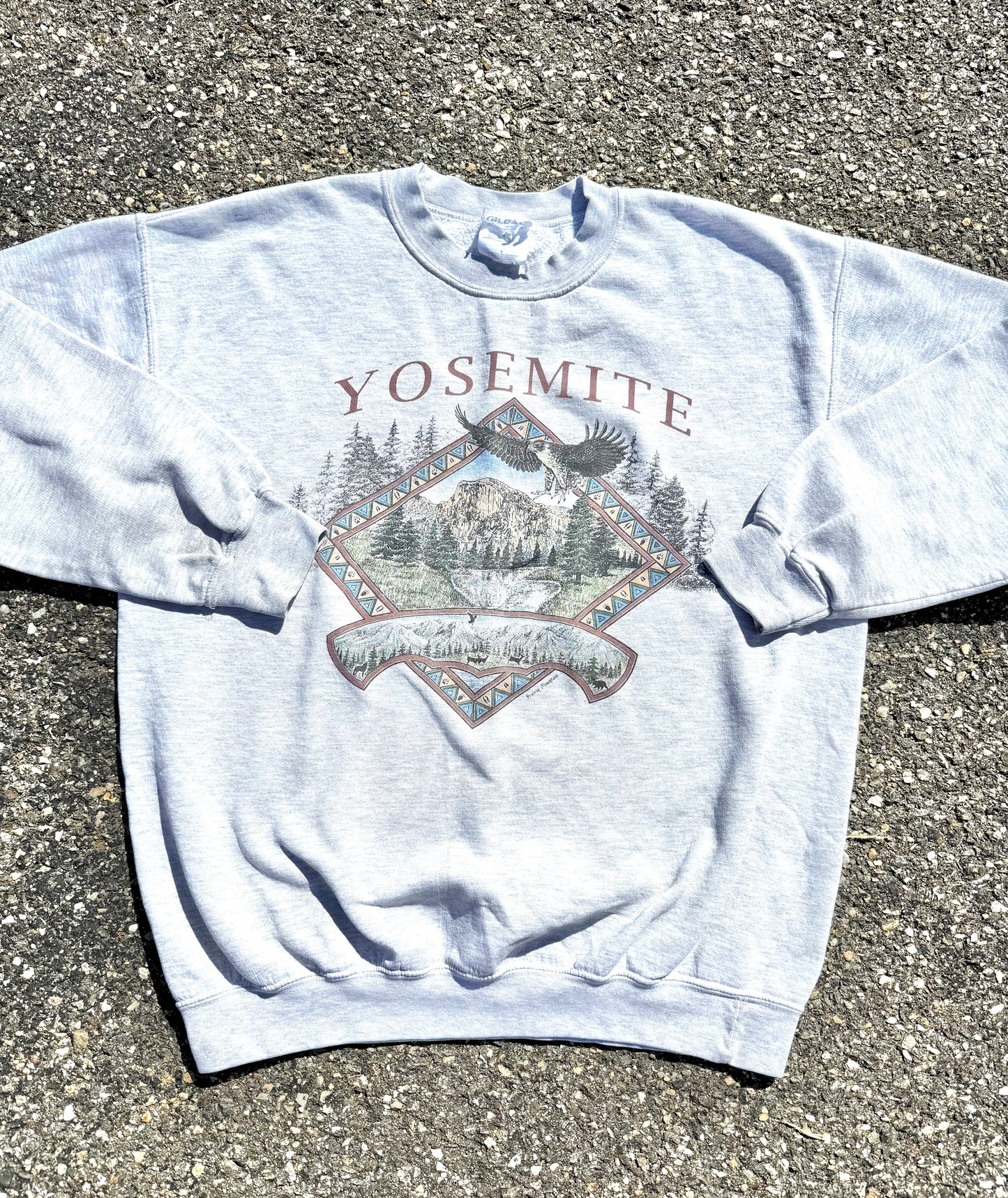 Vintage Yosemite National Park 90's Nature Retro Crewneck Sweatshirt Size L Large Heather Gray