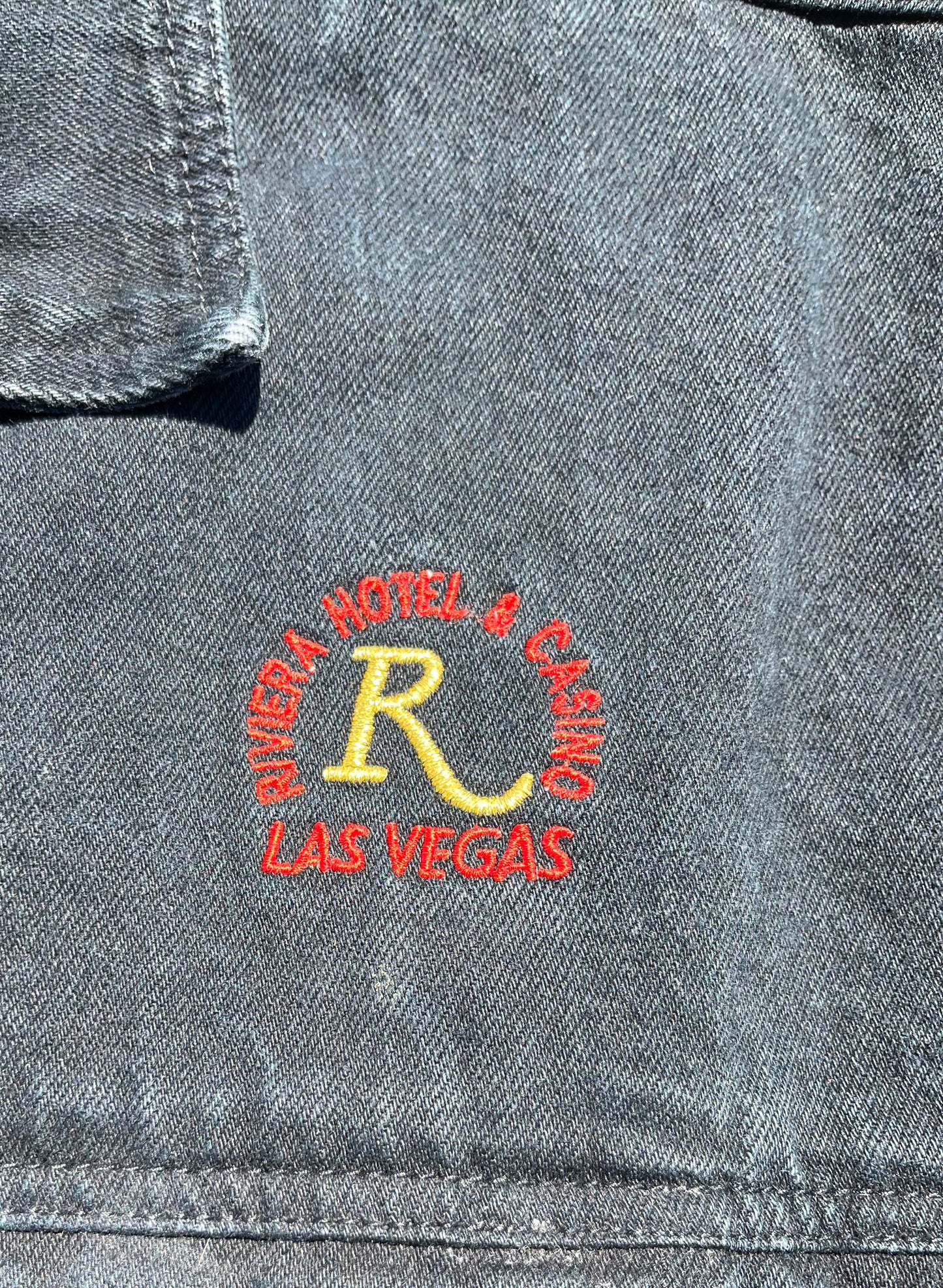Vintage Las Vegas Riviera Resort Casino Black Denim Trucker Jacket Size XL