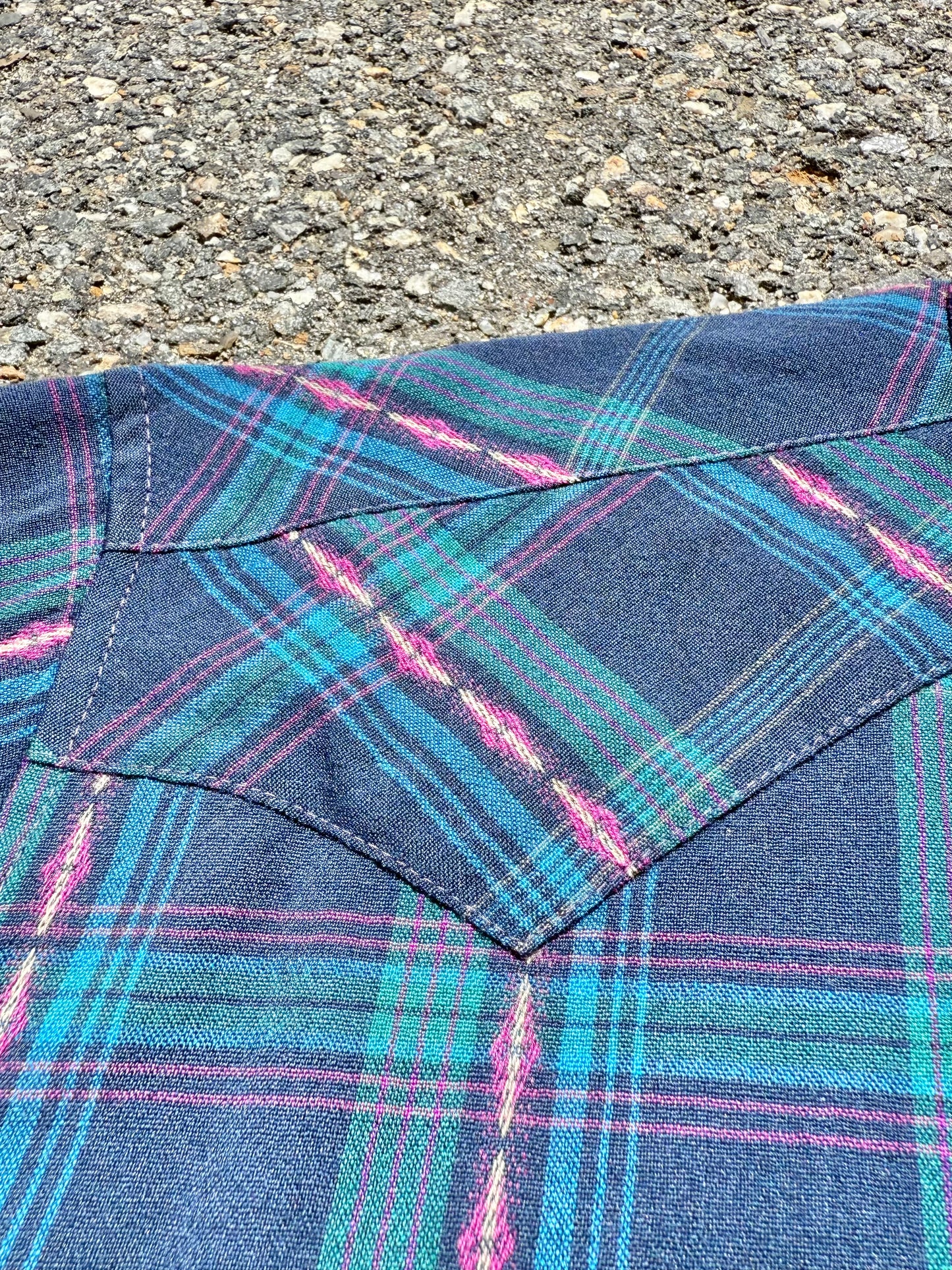 Vintage Pendleton High Grade Western Wear Pearl Snap Wool Board Shirt XL Blue With Pink