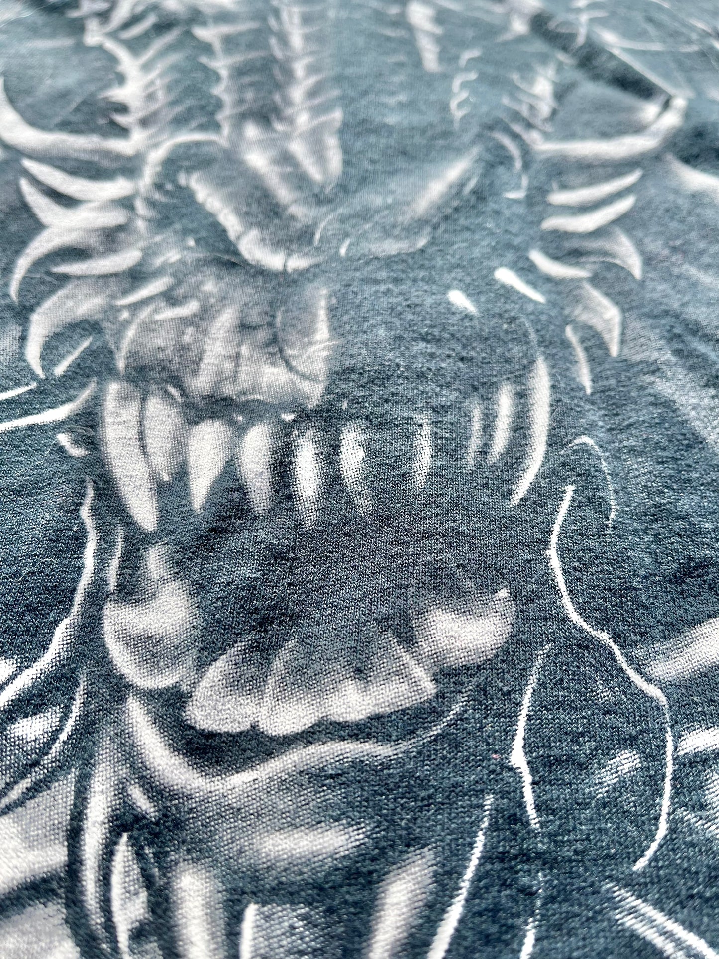 Vintage Liquid Blue All Over Print Dragon Metal Y2K T Shirt Size L Large 2001
