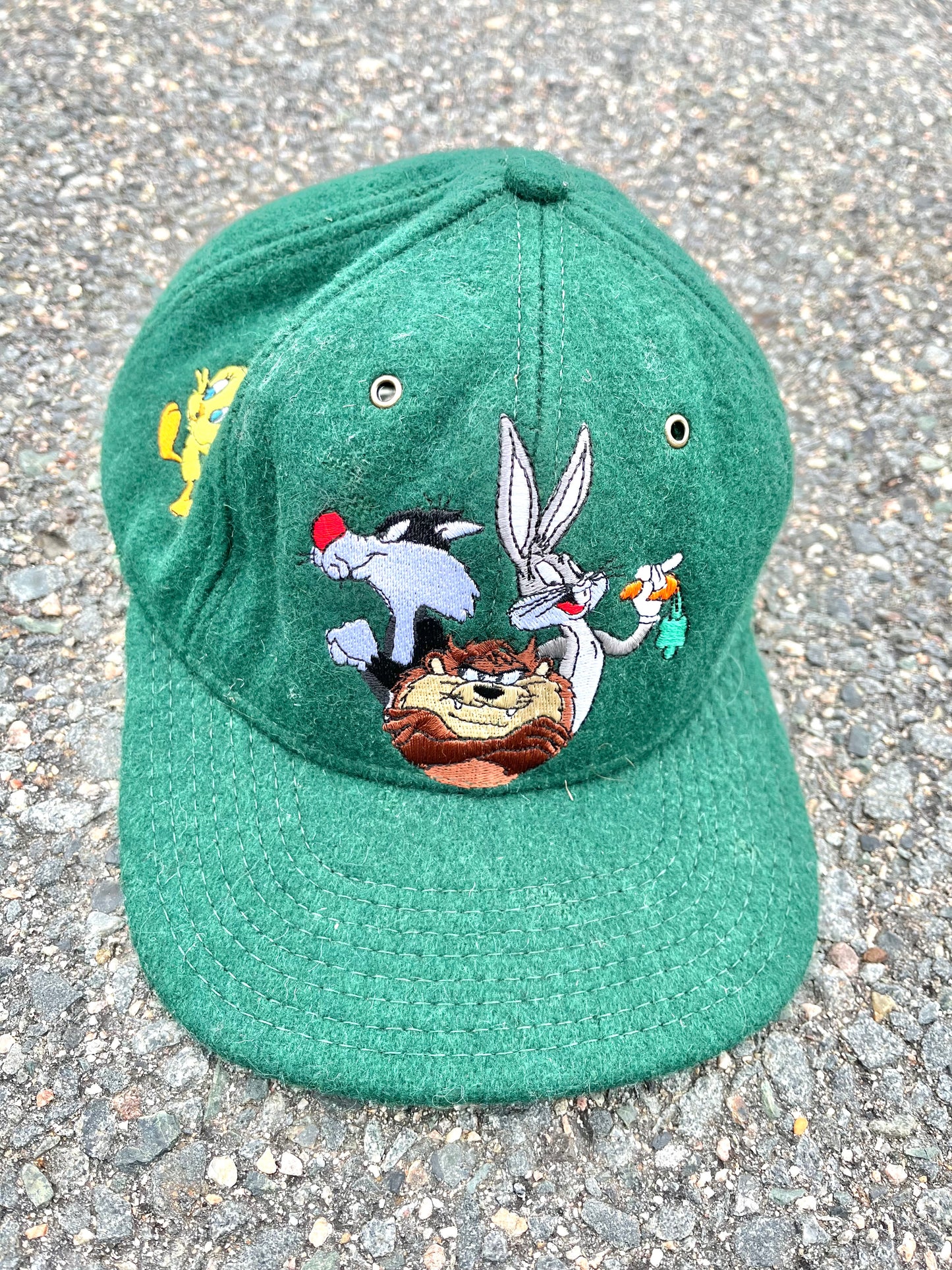 Vintage Looney Tunes Bugs Bunny/Tweety/Taz/Sylvester Acme Retro 90's Wool Baseball Snapback Hat Green