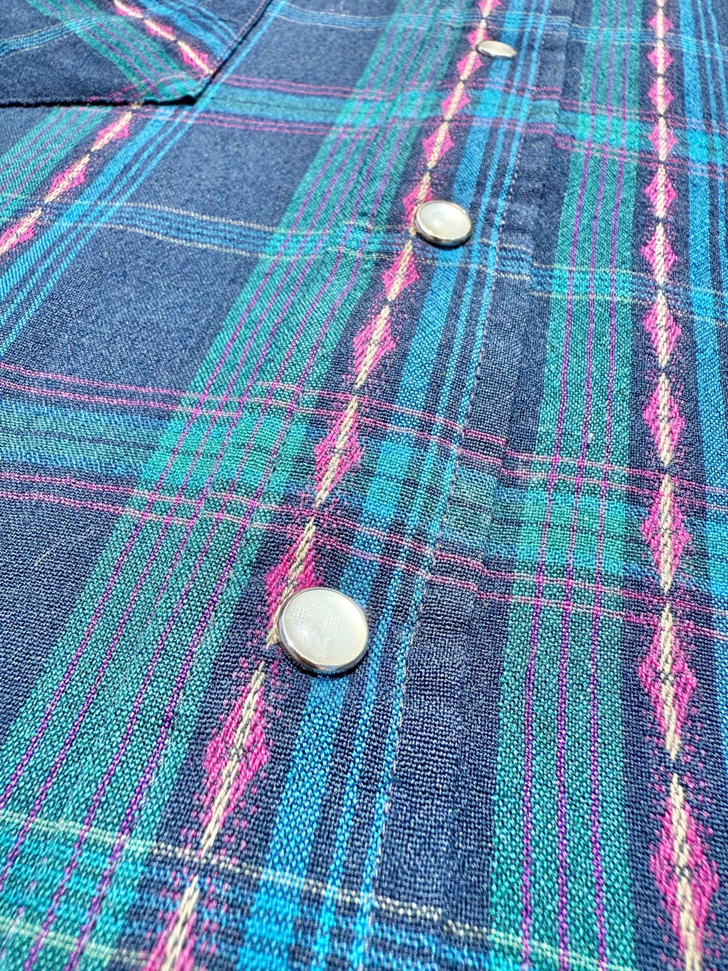 Vintage Pendleton High Grade Western Wear Pearl Snap Wool Board Shirt XL Blue With Pink