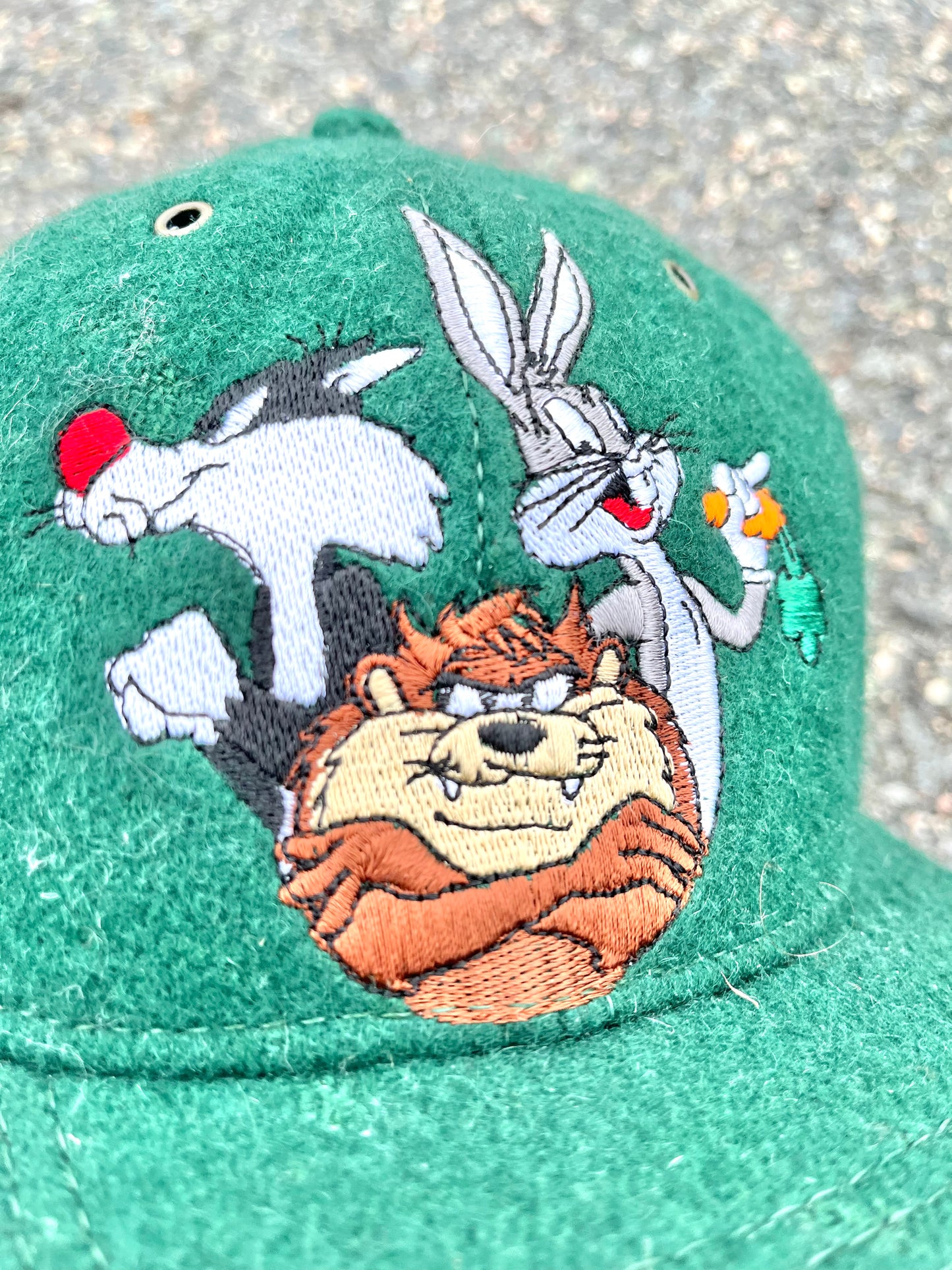 Vintage Looney Tunes Bugs Bunny/Tweety/Taz/Sylvester Acme Retro 90's Wool Baseball Snapback Hat Green