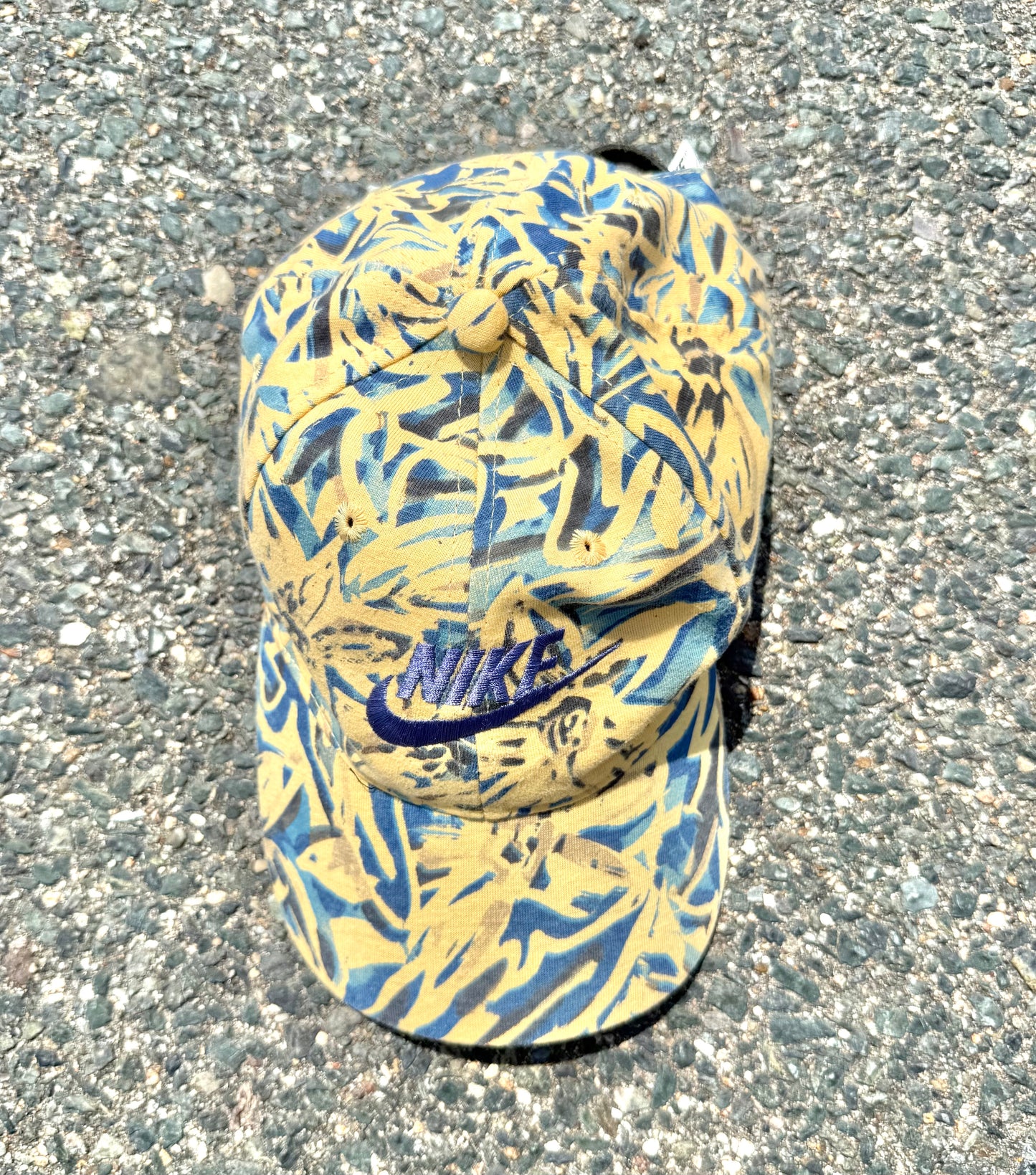Vintage Nike Big Swoosh Logo Retro 90's Crazy Floral All Over Print Dad Hat Cap