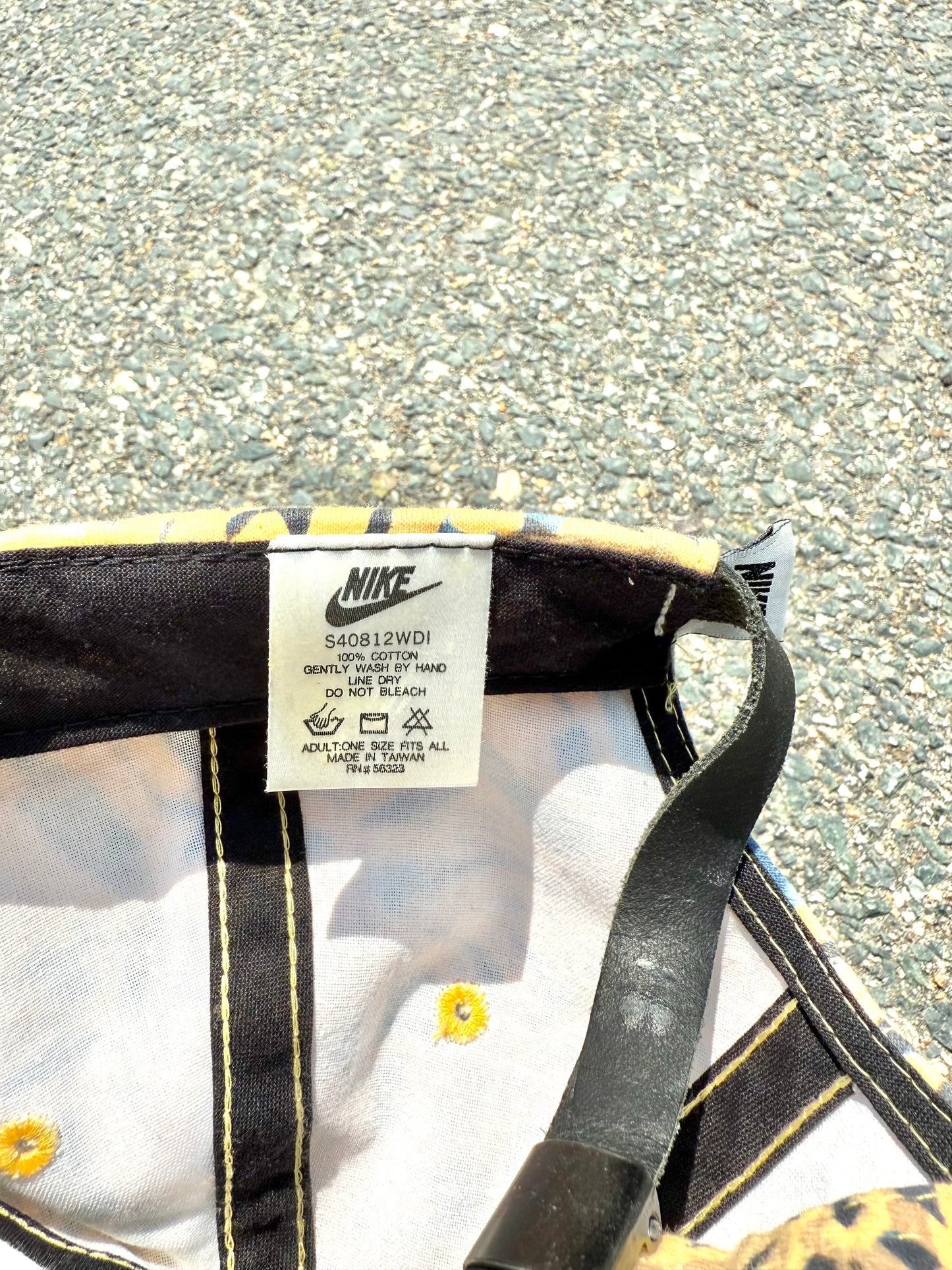 Vintage Nike Big Swoosh Logo Retro 90's Crazy Floral All Over Print Dad Hat Cap