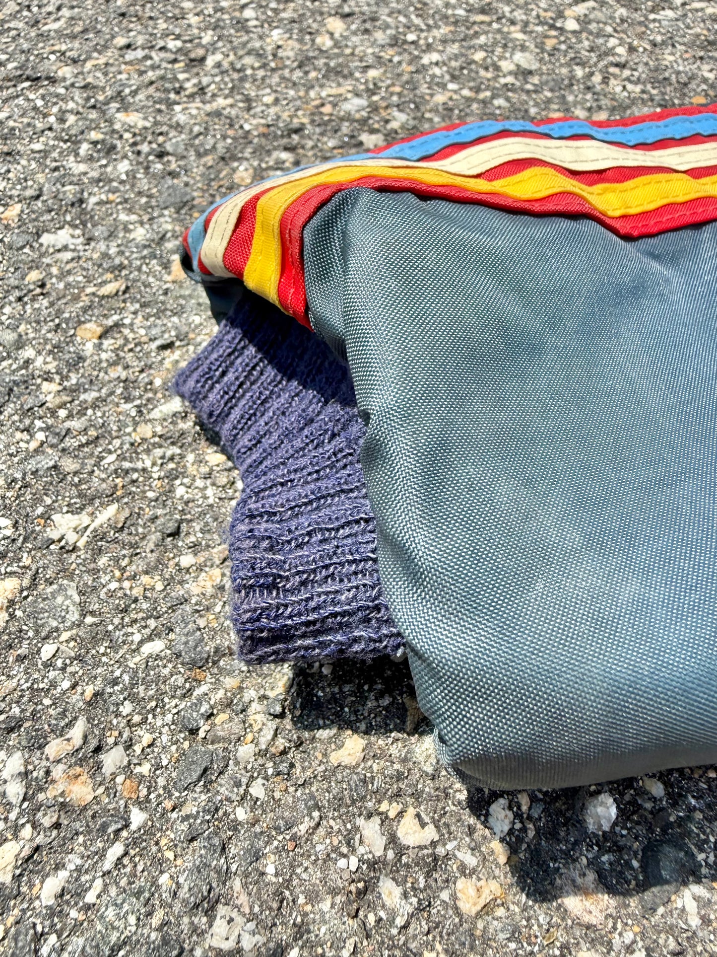 Vintage Retro 70's 80's United Pioneer Insulated Ski Snow Suit Size M Medium Navy Blue/Rainbow