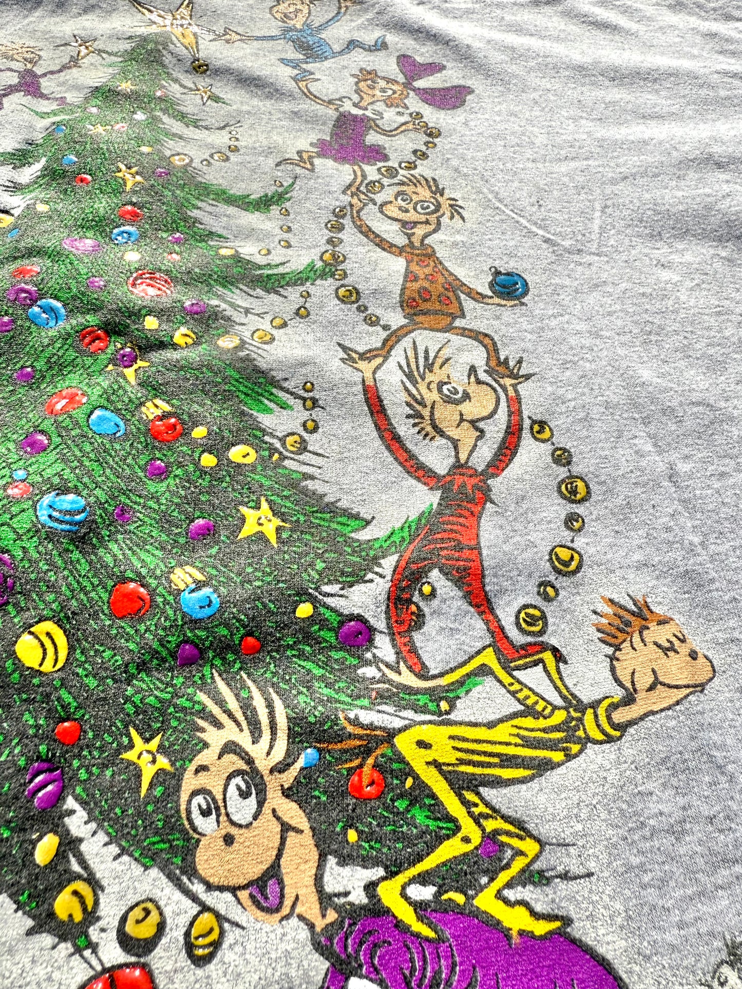 Vintage How the Grinch Stole Christmas Dr Seuss All Over Print 2001 T Shirt XL