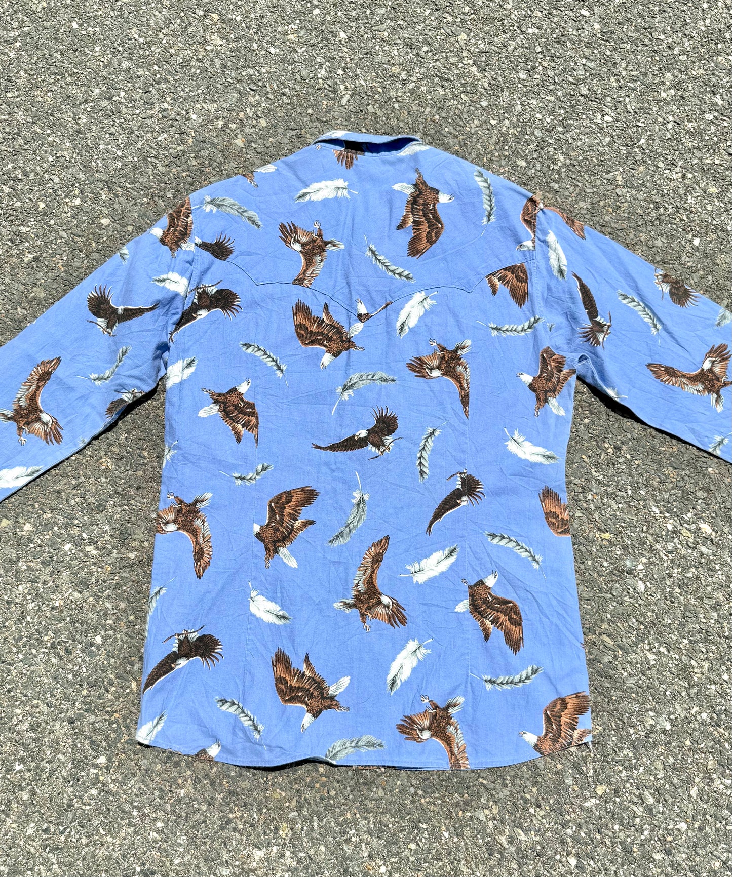 Vintage Eagle Feather All Over Print Pearl Snap Rodeo Western Style Shirt Size M Medium