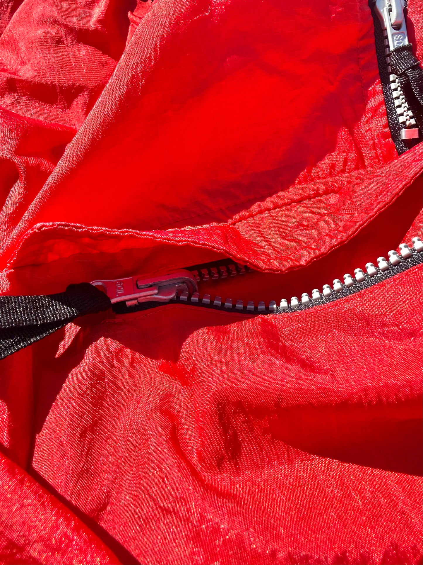 Vintage Marlboro Red Cigarettes 90's Packable Windbreaker Anorak Jacket 2XL