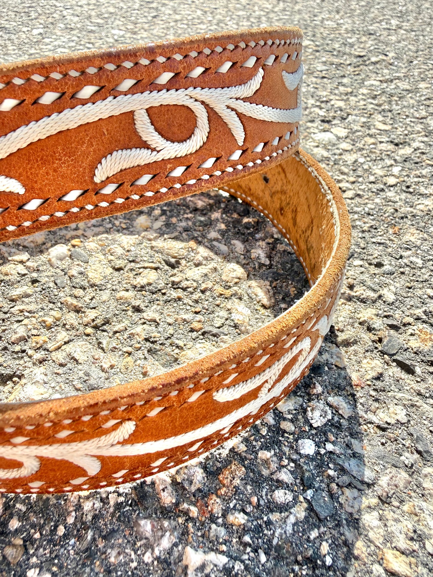 Vintage RL Embroidered Bull Cattle Leather Texas Country Western Belt Size 34