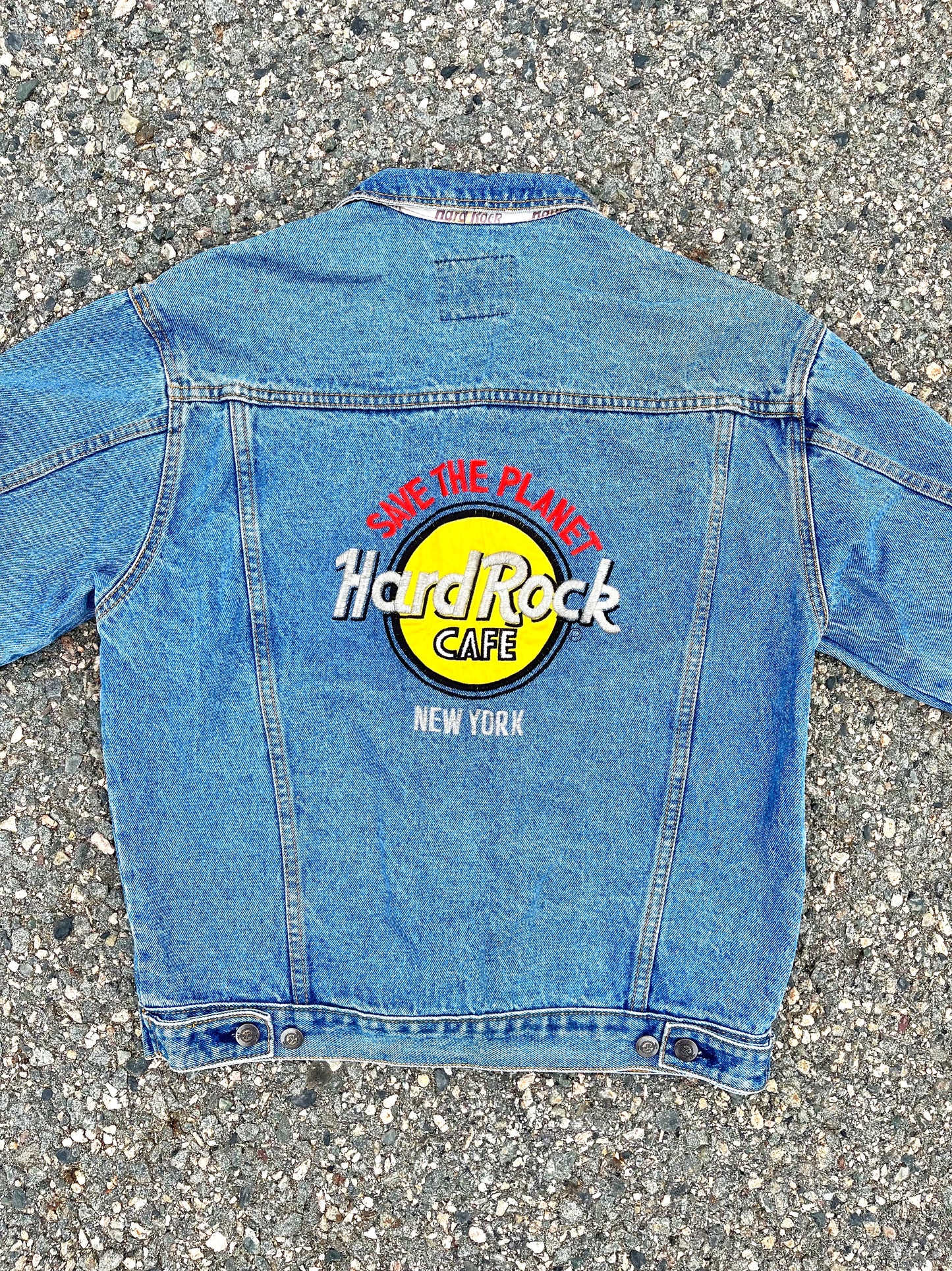 Vintage Hard Rock Cafe Save the Planet 90s Blue Denim Trucker Jean Jacket Size S Small