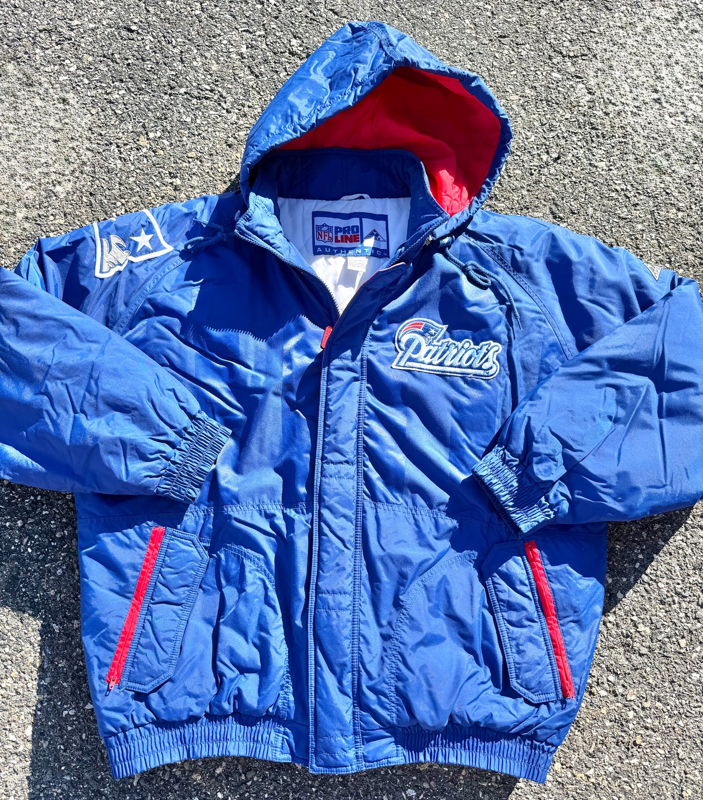 Vintage Apex One New England Patriots 90's NFL Pro Line Full Zip Puffer Jacket XL