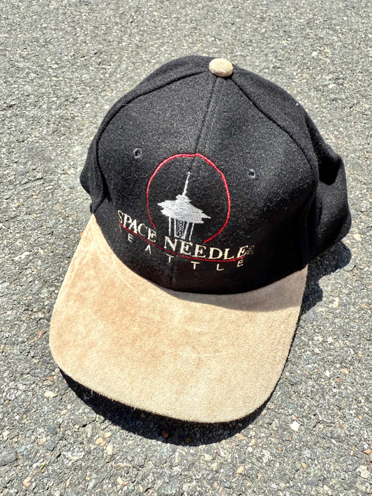 Vintage Seattle Washington Space Needle Retro 90s Wool Suede Clasp Hat Cap