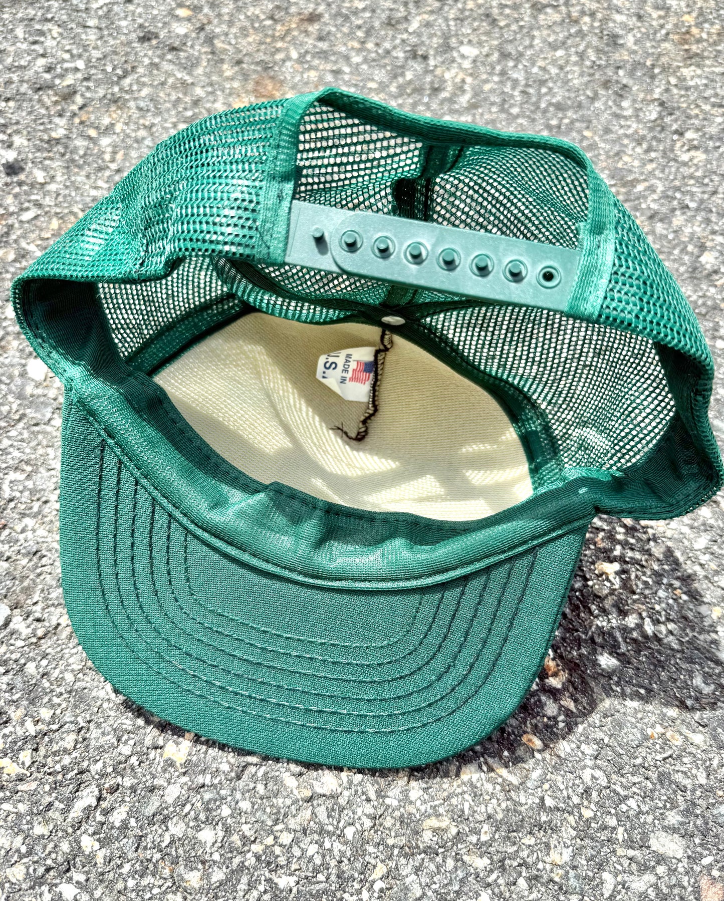Vintage Born to Fish Fishing Retro 80's Spell Out Trucker Snapback Hat Green