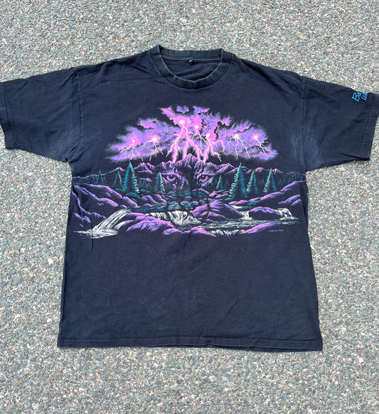 Vintage Habitat Lightning Wolf Retro 90's Wrap Print Nature T Shirt XL Big River, Wisconsin